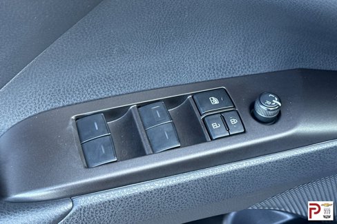Used 2024 Toyota Camry SE image 12