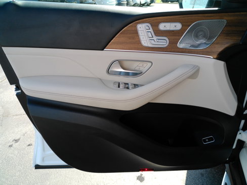 Certified 2021 Mercedes-Benz GLE 350 w/ AMG Line Exterior image 10