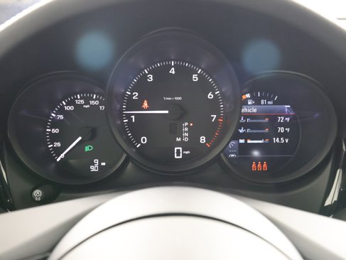 New 2024 Porsche Macan image 18