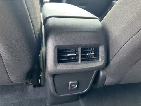 Used 2023 Chevrolet Equinox LT image 23