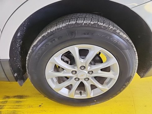 Used 2018 Chevrolet Equinox LT image 12