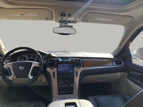 Used 2013 Cadillac Escalade Platinum image 24