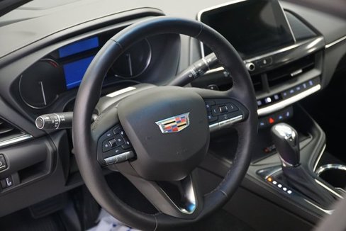 New 2025 Cadillac CT4 Luxury image 13
