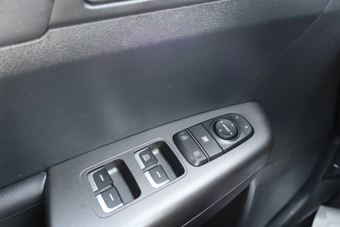Used 2022 Kia Sportage LX image 20