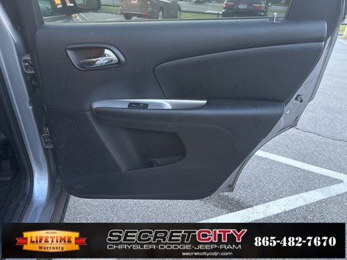 Used 2018 Dodge Journey SE w/ Blacktop Package image 13