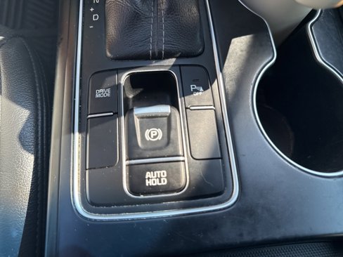 Used 2017 Kia Sorento LX w/ LX V6 Convenience Package image 22