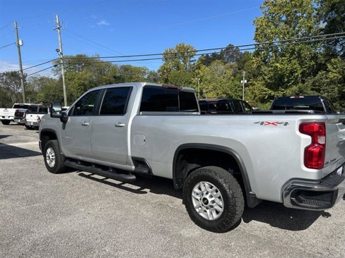 Used 2023 Chevrolet Silverado 2500 LT w/ Convenience Package image 4