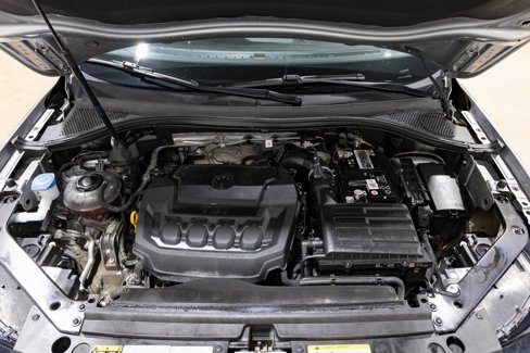 Used 2022 Volkswagen Tiguan SE R-Line image 25
