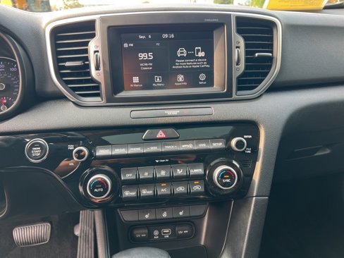 Used 2018 Kia Sportage EX w/ EX Premium Package image 18