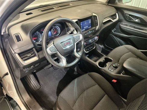Used 2022 GMC Terrain SLE w/ Driver Convenience Package image 10