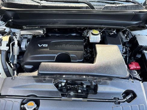 Used 2019 Nissan Pathfinder SL image 8