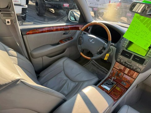 Used 2004 Lexus LS 430 image 15