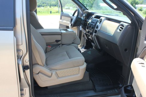 Used 2012 Ford F150 XLT w/ XLT Chrome Pkg image 33