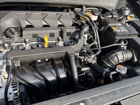 New 2025 Hyundai Venue SEL image 19