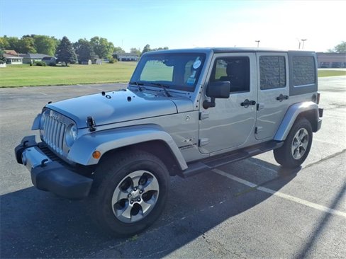 Used 2016 Jeep Wrangler Unlimited Sahara image 7