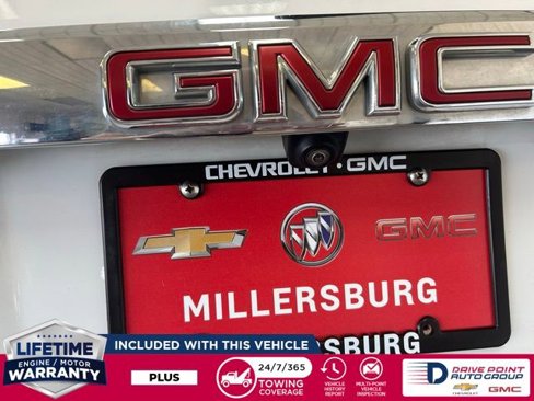 Used 2021 GMC Acadia SLE w/ LPO, Floor Liner Package image 9