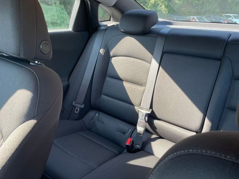 Used 2024 Chevrolet Malibu LT image 35