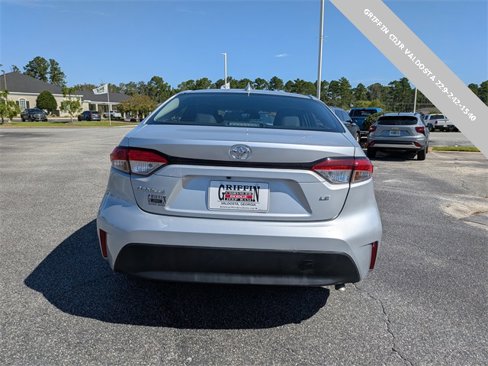 Used 2023 Toyota Corolla LE image 4