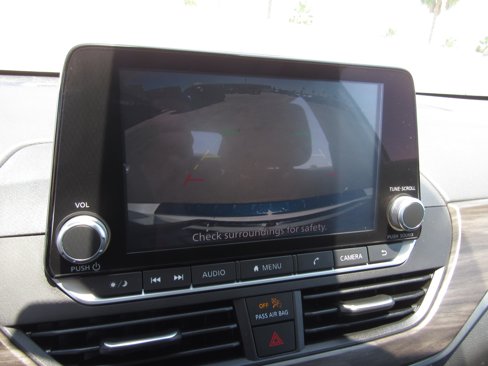 Used 2023 Nissan Altima 2.5 SV image 15