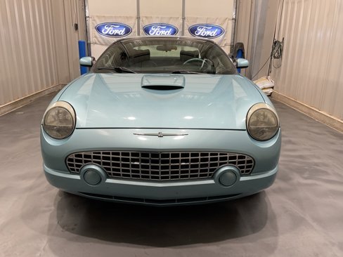 Used 2002 Ford Thunderbird image 2