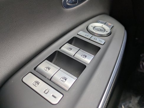 Certified 2023 Genesis GV70 2.5T w/ Sport Prestige Package image 22