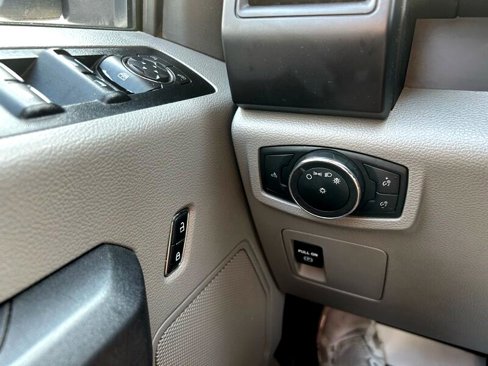 Used 2018 Ford F150 XL w/ Equipment Group 101A Mid image 16
