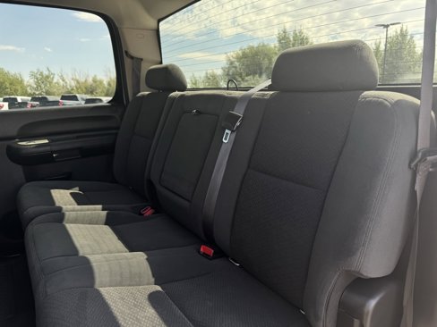 Used 2008 GMC Sierra 1500 SLE w/ Sierra NFL Edition image 24