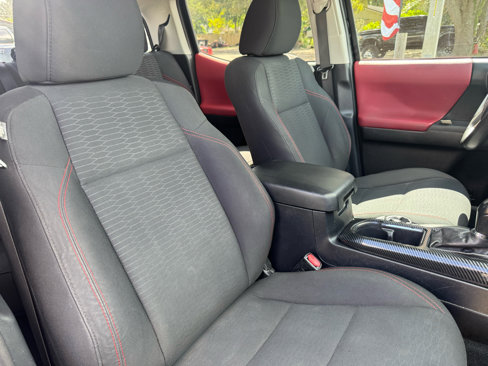 Used 2017 Toyota Tacoma SR5 image 34