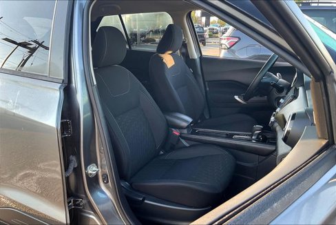 Used 2023 Nissan Kicks SV image 7