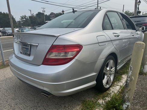 Used 2011 Mercedes-Benz C 350 Sport image 8