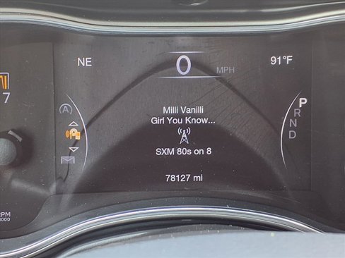 Used 2019 Jeep Grand Cherokee Altitude image 15
