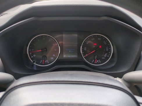 Used 2021 Toyota RAV4 LE image 20
