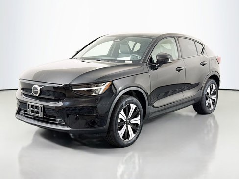 Used 2023 Volvo C40 Recharge Core w/ Protection Package Premier image 3