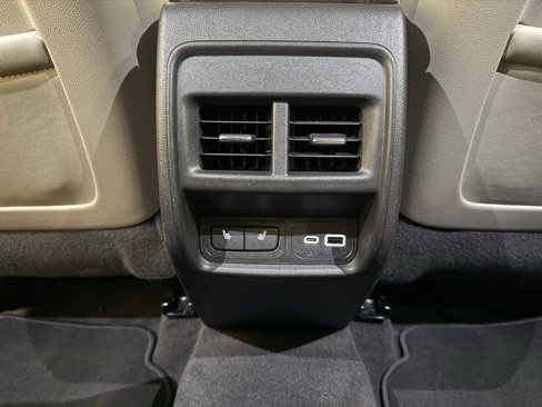 Used 2020 Cadillac XT4 Premium Luxury w/ Cold Weather Package image 29