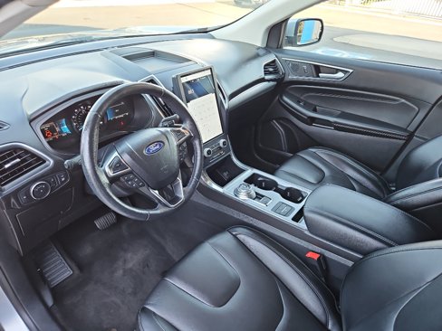 Used 2022 Ford Edge Titanium image 10