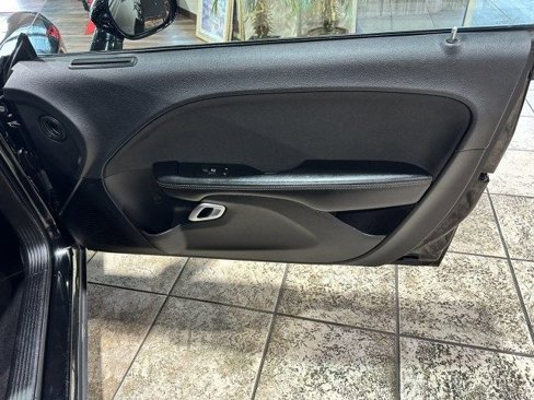 Used 2016 Dodge Challenger SXT image 23
