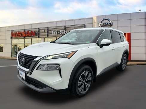 Certified 2021 Nissan Rogue SV w/ Premium Package image 2