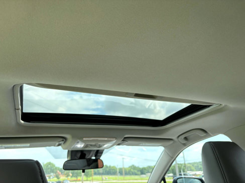 Used 2020 Toyota RAV4 XLE Premium image 23