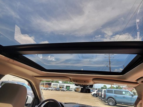 Used 2021 Ford Expedition XLT image 16