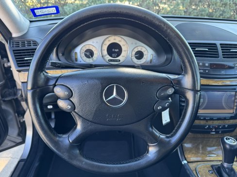 Used 2007 Mercedes-Benz E 350 Sedan image 14