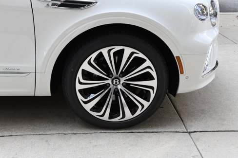 New 2025 Bentley Bentayga Extended Wheelbase image 25