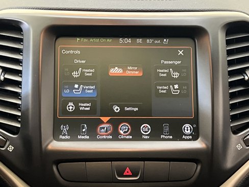 Used 2014 Jeep Cherokee Limited w/ Luxury Group image 33