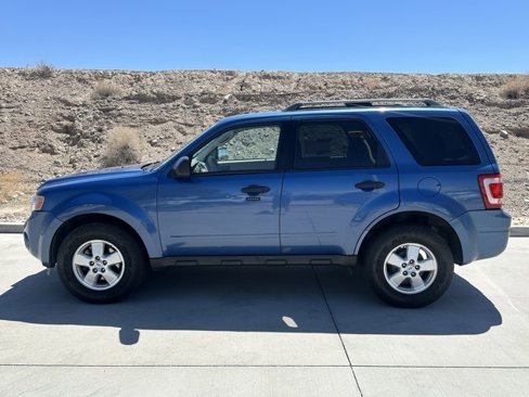 Used 2010 Ford Escape XLT image 4