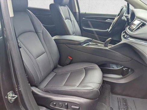 Used 2020 Buick Enclave Avenir w/ Avenir Technology Package image 22