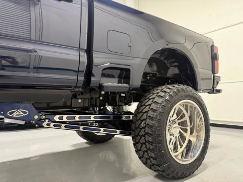 Used 2023 Ford F250 Platinum image 13