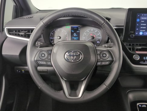 Used 2024 Toyota Corolla SE image 16