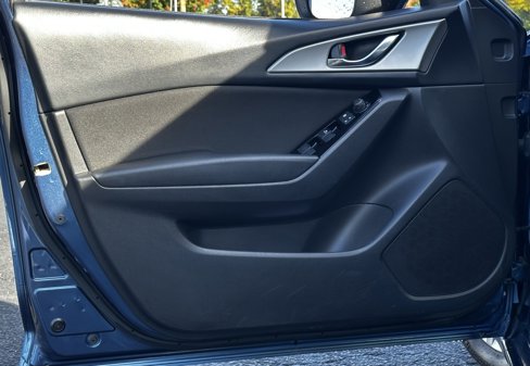 Used 2017 MAZDA MAZDA3 Sport image 20