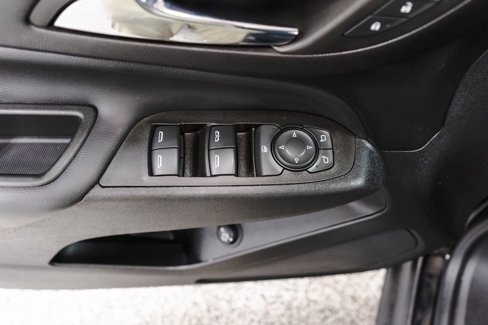 Used 2022 Chevrolet Equinox LT image 25