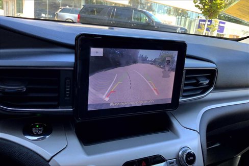 Used 2021 Ford Explorer XLT w/ Equipment Group 202A image 27