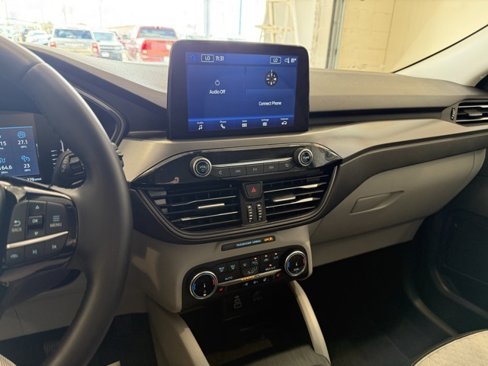 Used 2024 Ford Escape Active w/ Cold Weather Package image 17